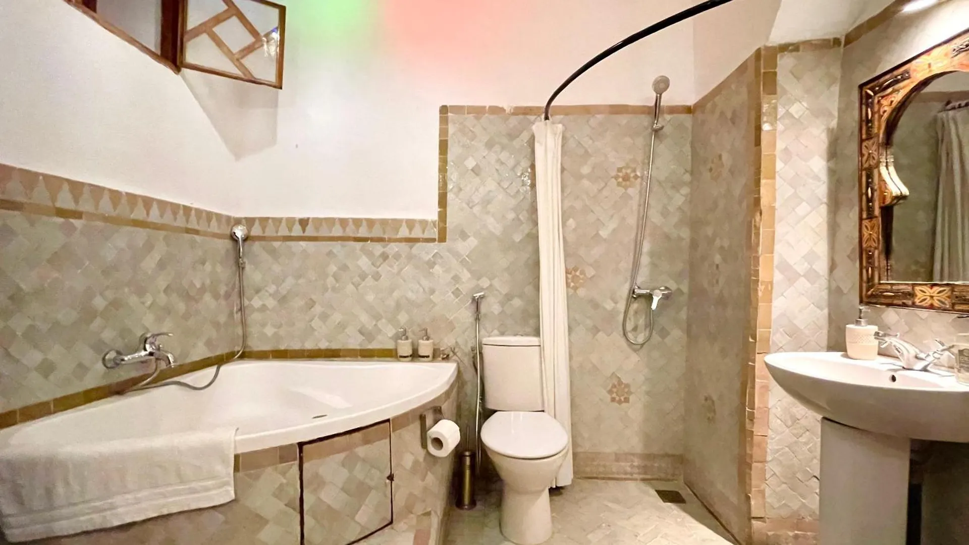 Charming Riad Medina View 4 Ac Bedrooms Panoramic Terrace Central Fez Morocco